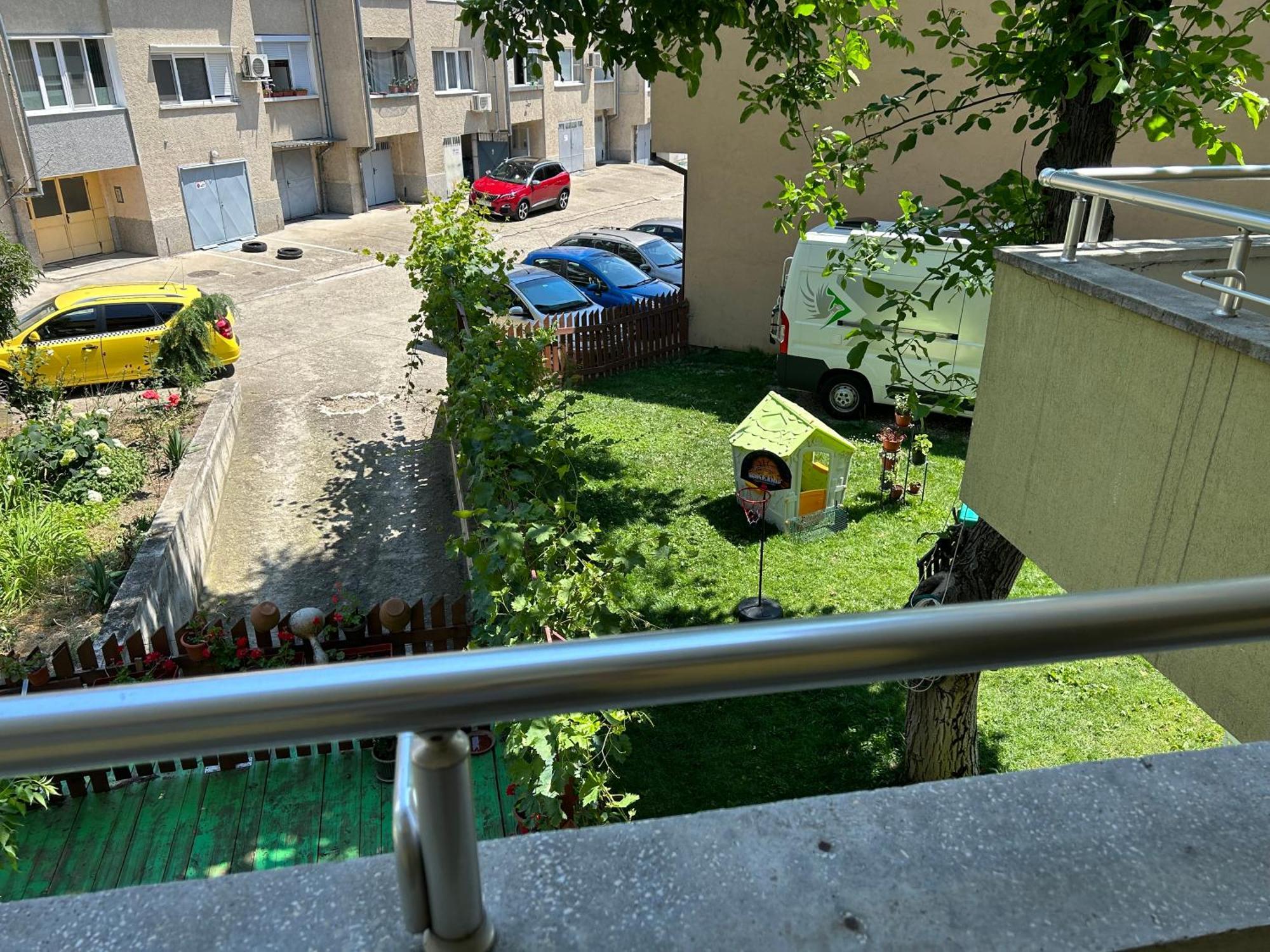 Апартамент Маги Kazanlŭk Exteriör bild